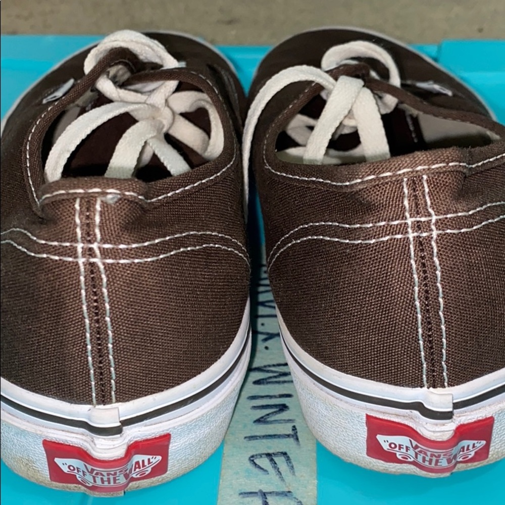 Vans - Picture 3 of 3